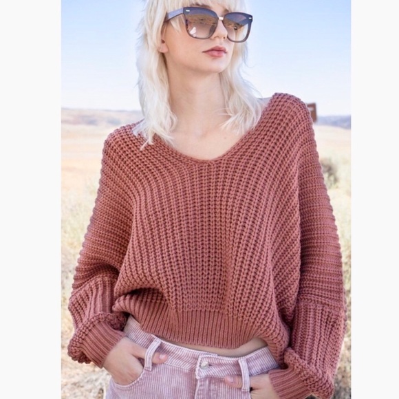 POL Soft Red Bean Knit Sweater in Medium - Picture 3 of 7